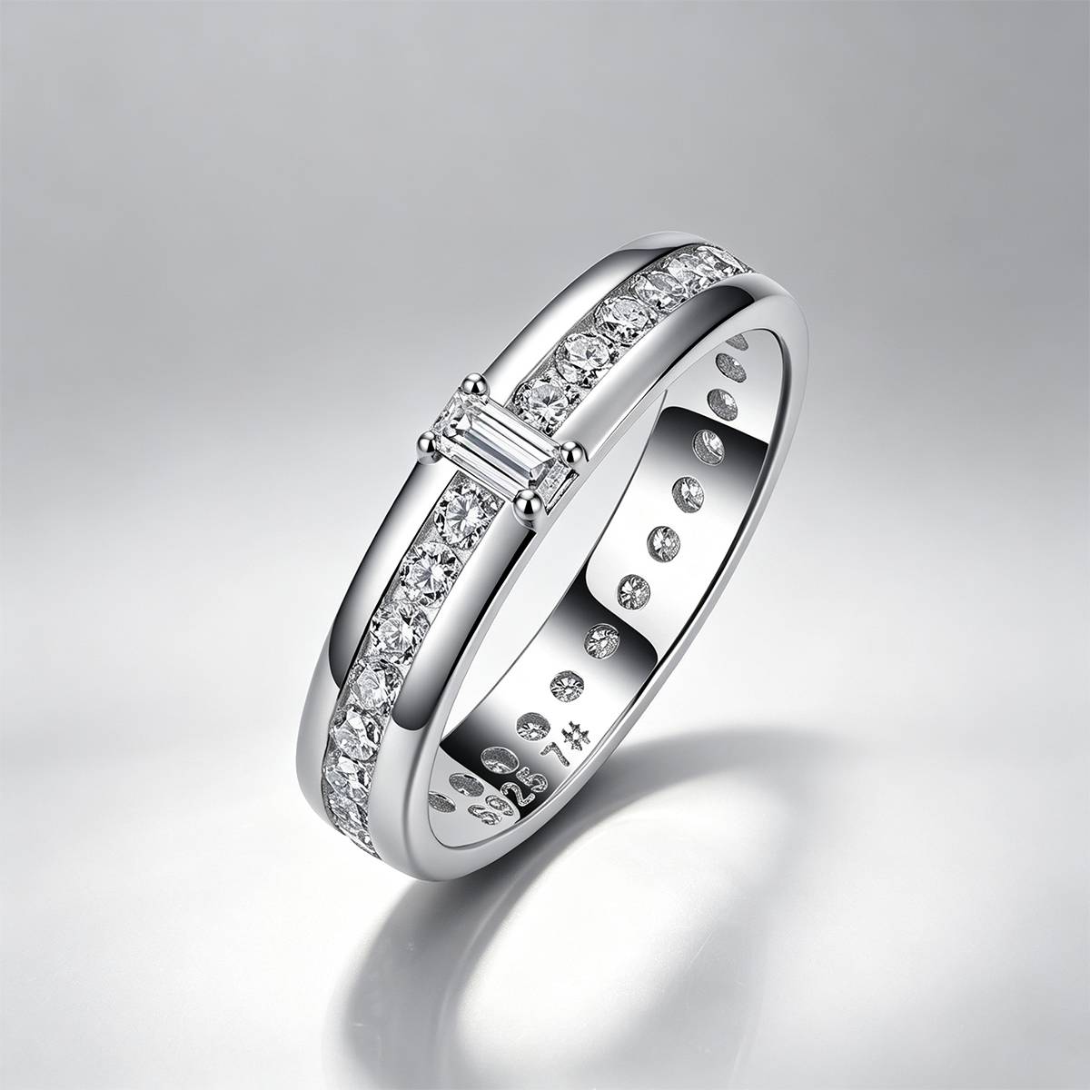 R55116银镀18K白金长方形莫桑钻满镶订婚戒指0.98ct
